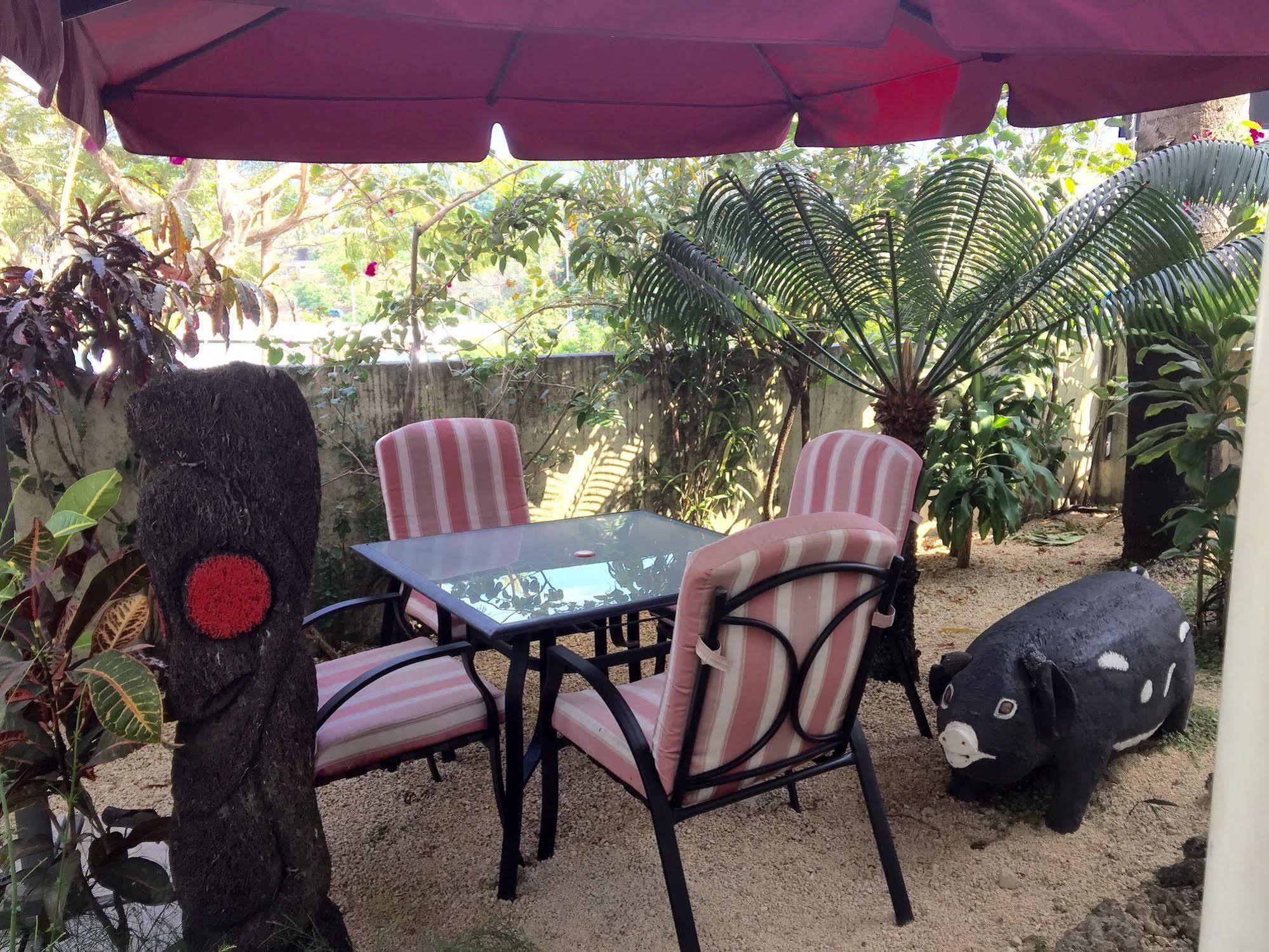 Travellers Budget Motel Port Vila Bagian luar foto